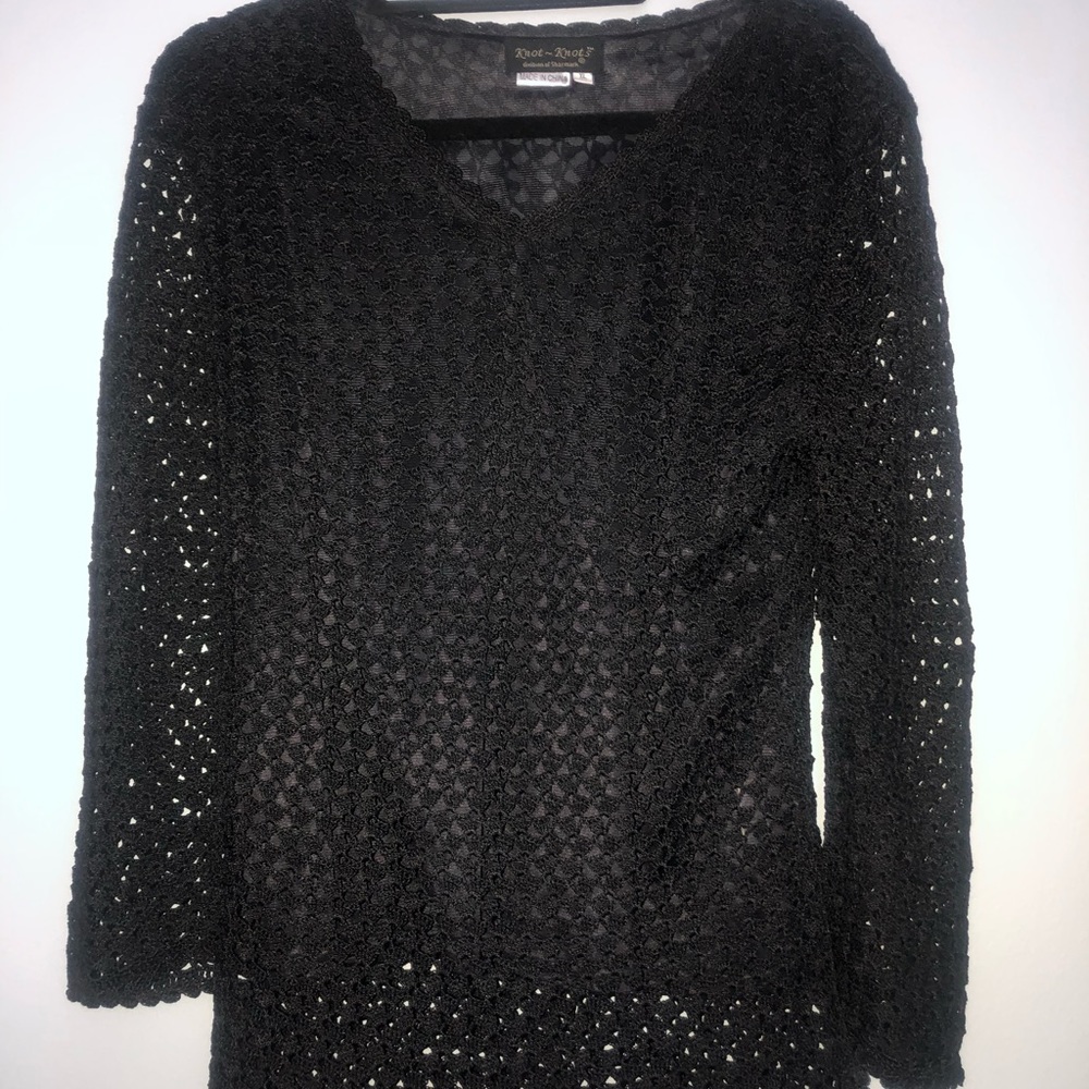 Long Sleeve Black Knot Knots top